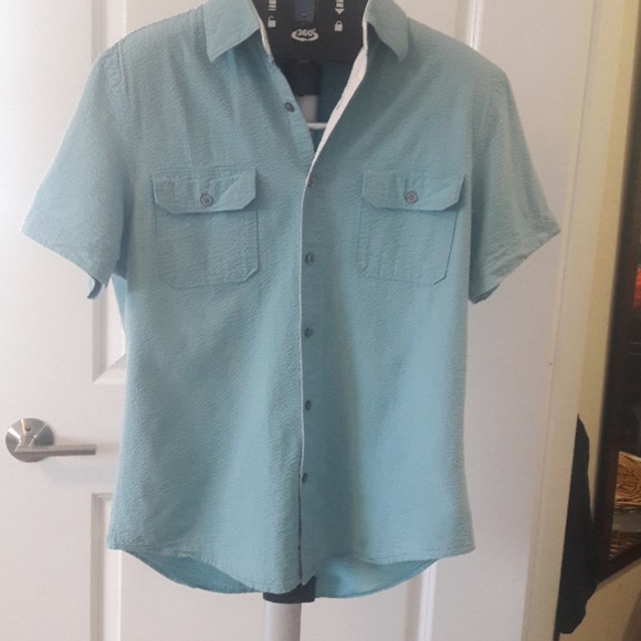 Men's Shirt - Picture 1 of 3